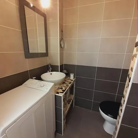 Le Colisee Joli Mt St Martin Proche Port Cap D'agde Appartement *