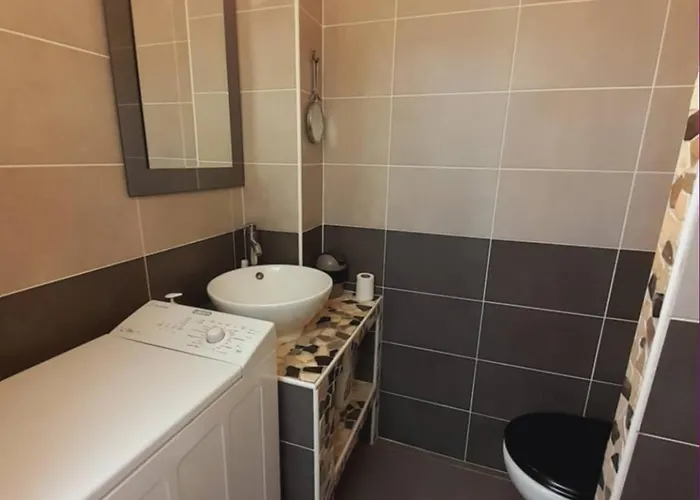 Le Colisee Joli Mt St Martin Proche Port Cap D'agde Apartment *