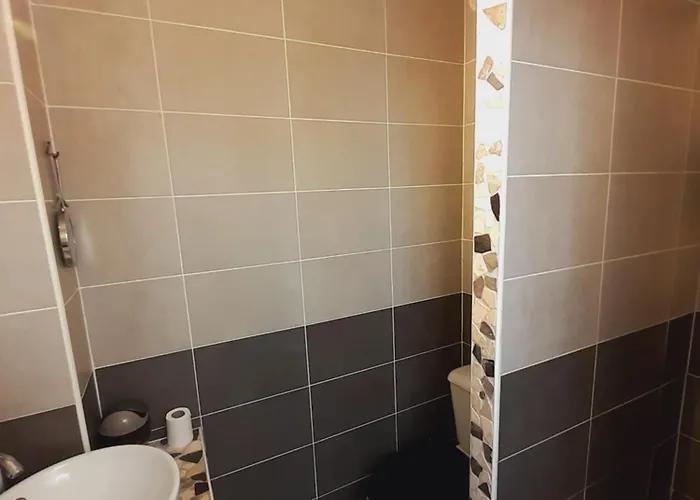 Le Colisee Joli Mt St Martin Proche Port Cap D'agde Agde