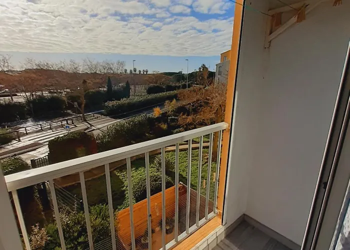 Le Colisee Joli Mt St Martin Proche Port Cap D'agde Apartment Agde