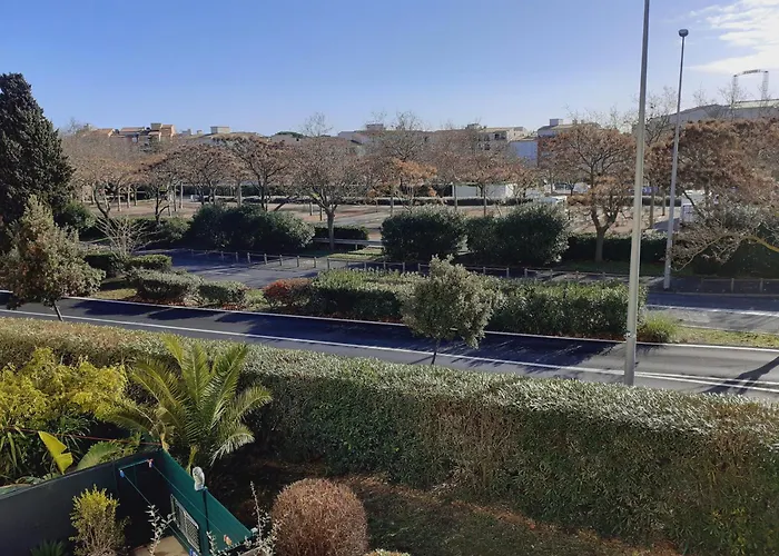 Le Colisee Joli Mt St Martin Proche Port Cap D'agde Agde